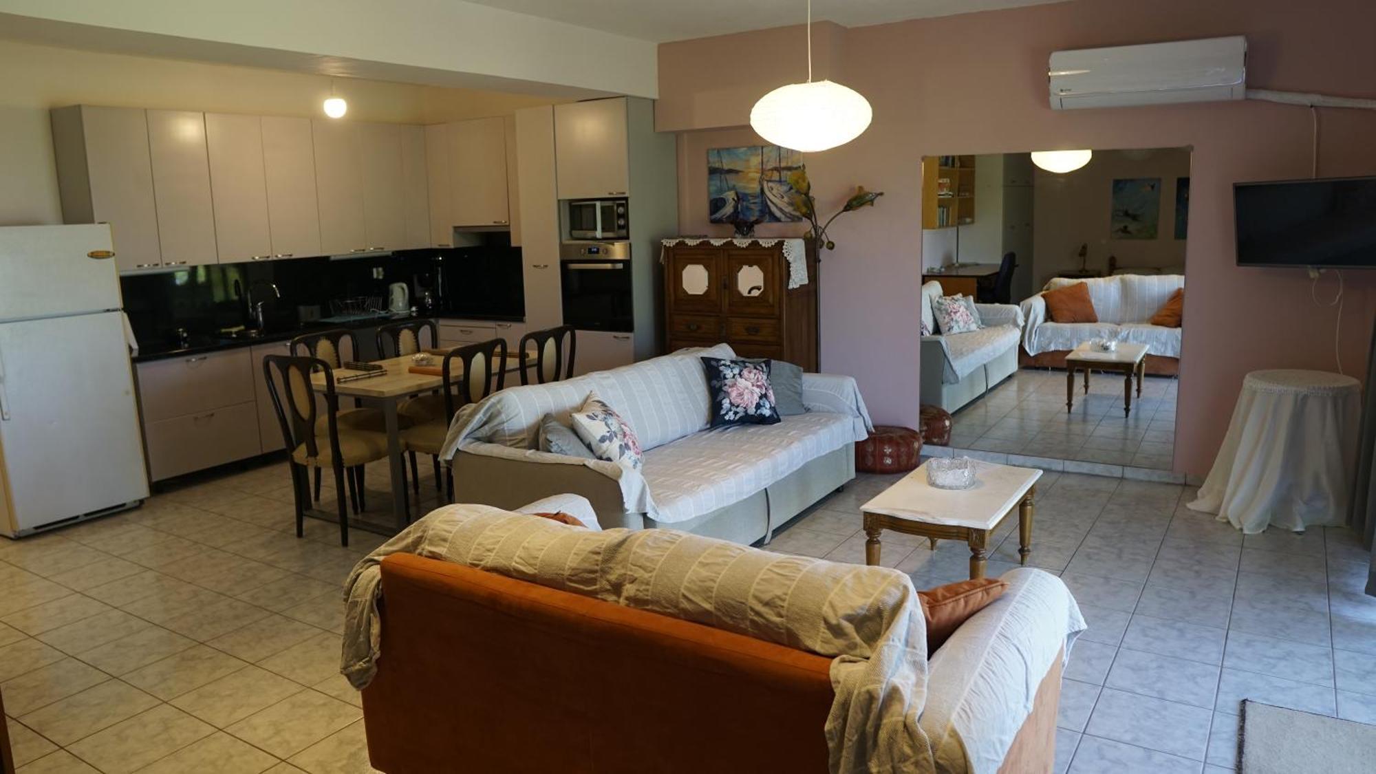 Romanos Patras Studio 외부 사진